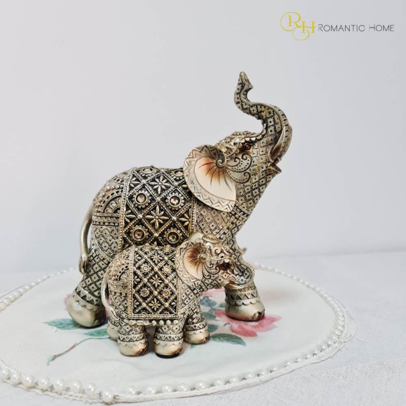 Elefanti decor din rasina Silver Golden 16cm x 11cm x 19cm - Romantic Home Elefanti decor din rasina Silver Golden 16cm x 11cm x 19cm - Romantic Home