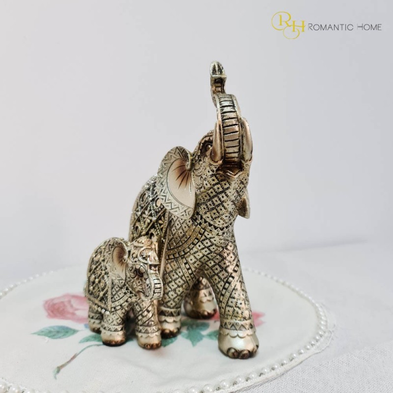 Elefanti decor din rasina Silver Golden 16cm x 11cm x 19cm - Romantic Home Elefanti decor din rasina Silver Golden 16cm x 11cm x 19cm - Romantic Home
