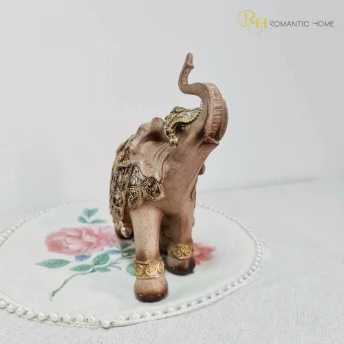Elefant din rasina Golden 17 cm x 19 cm