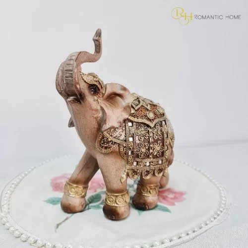 Elefant din rasina Golden 17 cm x 19 cm