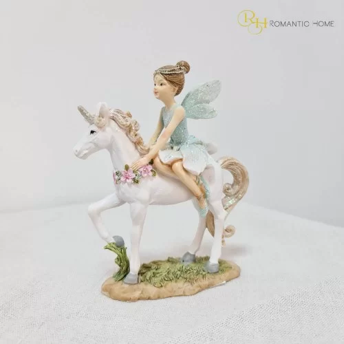 Figurina Fairy on Unicorn din rasina 11 cm x 14 cm