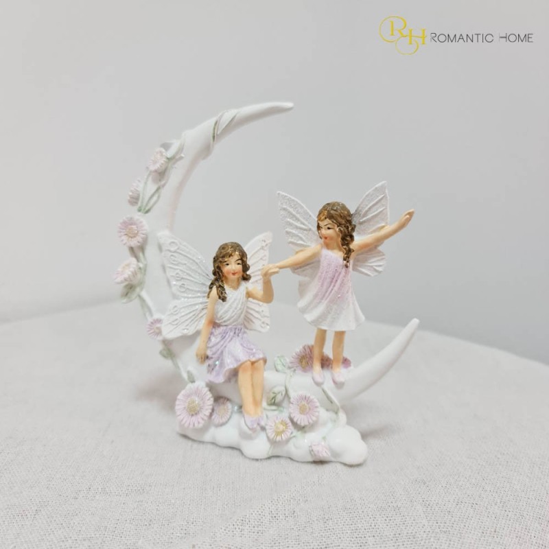 Figurina Fairies on a Crescent Moon rasina 12 cm x 13 cm - Romantic Home Figurina Fairies on a Crescent Moon rasina 12 cm x 13 cm - Romantic Home